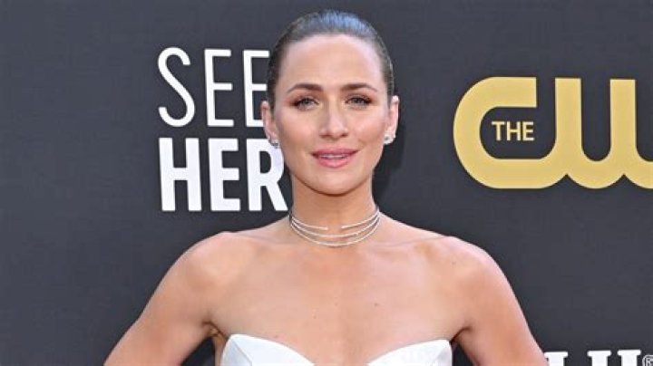 Shantel VanSanten in Bathing Suit Says Happy "Earth Day" — Celebwell