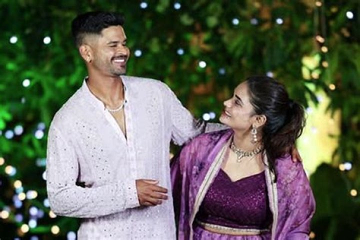 Shreyas Iyer siblings: Meet Shresta
