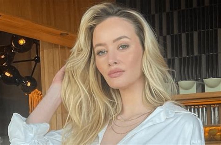 Simone Holtznagel Shares Swimsuit Photo Saying the "Female Body is Magic"