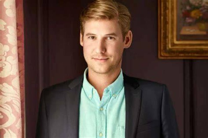 Southern Charm Star Austen Kroll Shows Off His Impressive 6-Pack And Tells You His Workout Secrets