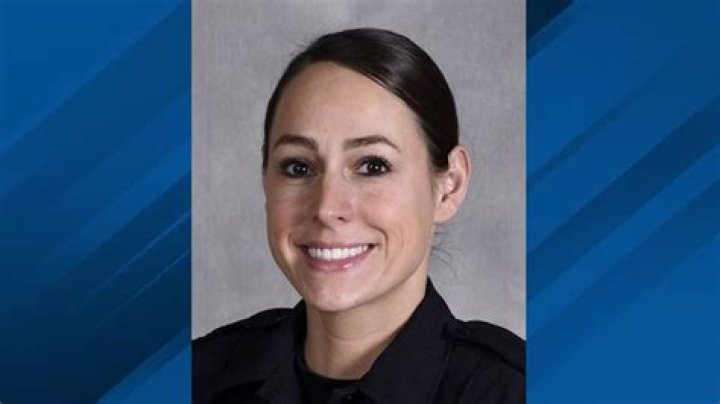 Tara Wolfe – Cincinnati, OH