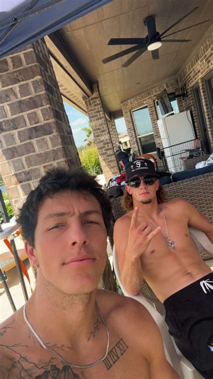 Tayler Holder Onlyfans Leaked News, Age, and Bryce Hall Demand to respond Allegations