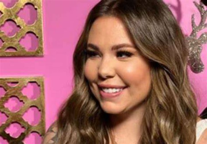 Teen Mom 2 – Kailyn Lowry Slams Troll Who Tells Her To ‘Stop Being A Baby Maker’ After Announcing 4th Pregnancy