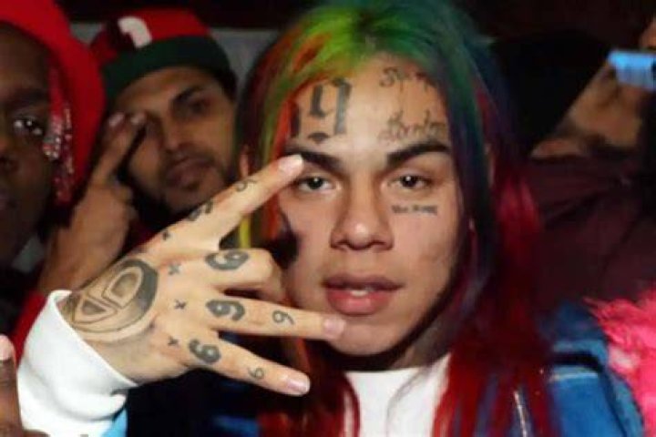 Tekashi 6ix9ine’s Lawyer Says He’s ‘Worried’ About The Rapper’s Safety Following House Arrest