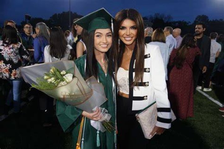 Teresa Giudice Documents Oldest Daughter Gia’s College Campus Moving Day – Gets Emotional!