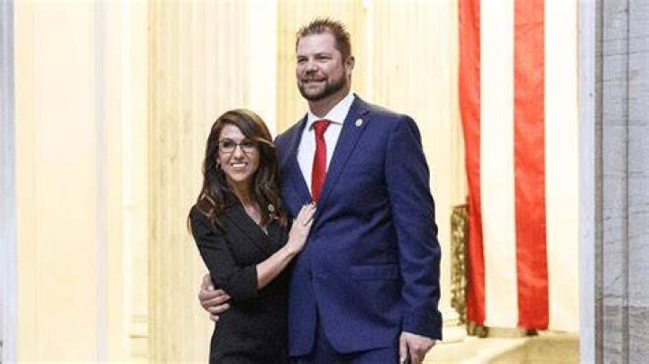 The funniest Lauren Boebert divorce memes and reactions