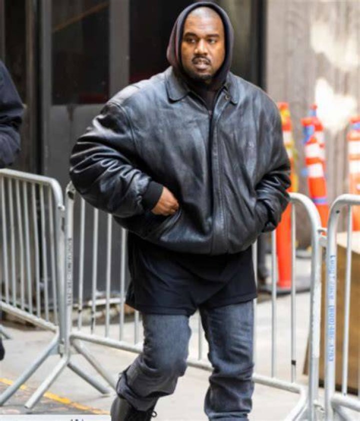 The Gap Was Accused Of Ripping Off Kanye West’s Yeezy Gap, Designed By Balenciaga Styles
