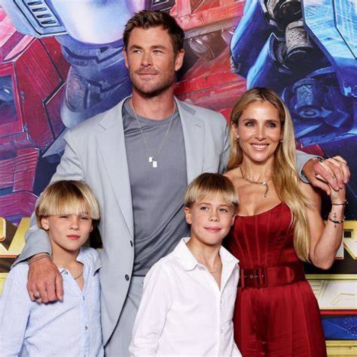 The Internet’s Roasting Chris Hemsworth For Skipping Leg Day