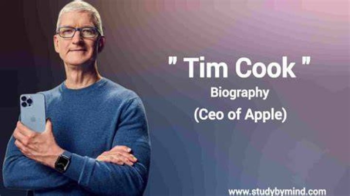 Tim Cook Biography - Facts, Childhood, Family Life & Achievements