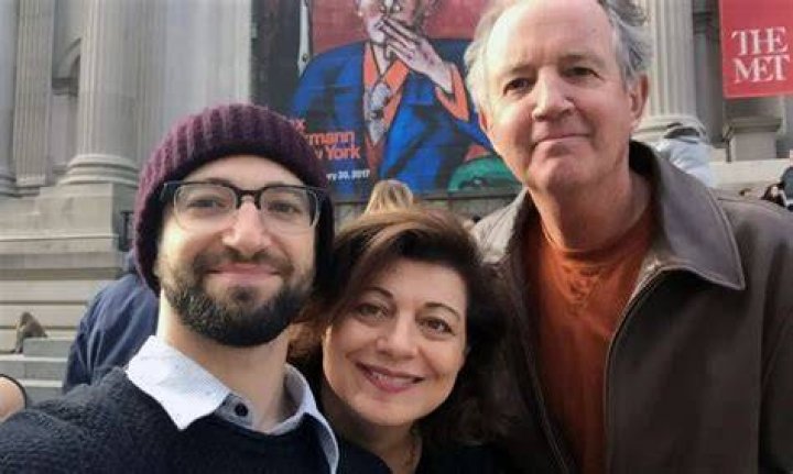 Tin Swe Thant: Who is Alex Wagner’s mother?