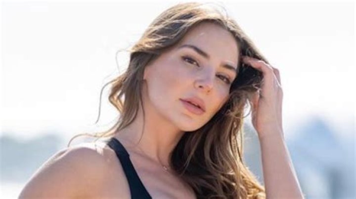 TLC Star Anfisa Nava Shares Swimsuit Photo of "Contest Prep" — Celebwell
