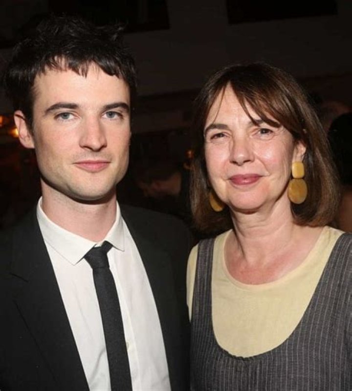 Tom Sturridge Net Worth, Girlfriend, Age, Height, Parents & More