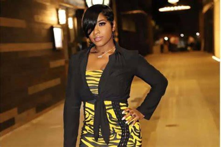 Toya Johnson Shows Off A New Look While Flaunting Her Gorgeous Patio