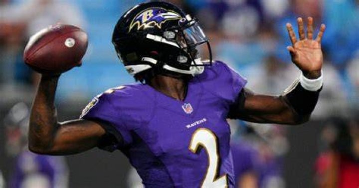Tyler Huntley profile, bio, birthday, height, wife, children, contract, salary, net worth