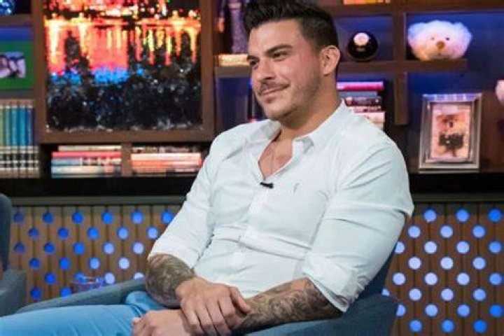 Vanderpump Rules Star Jax Taylor Finally Puts His Wedding Ring On