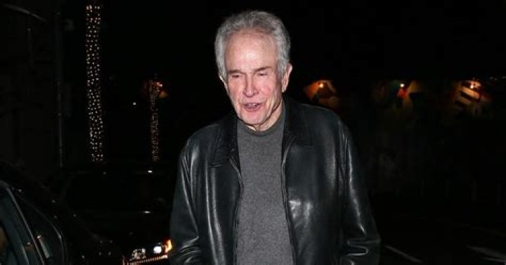 Warren Beatty Biography - Facts, Childhood, Family Life & Achievements