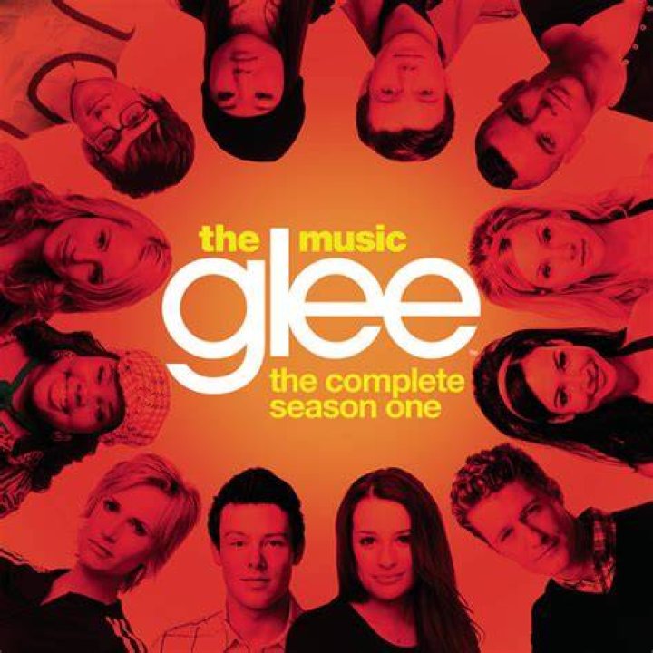 Was Olivia Newton-John in Glee TV series?