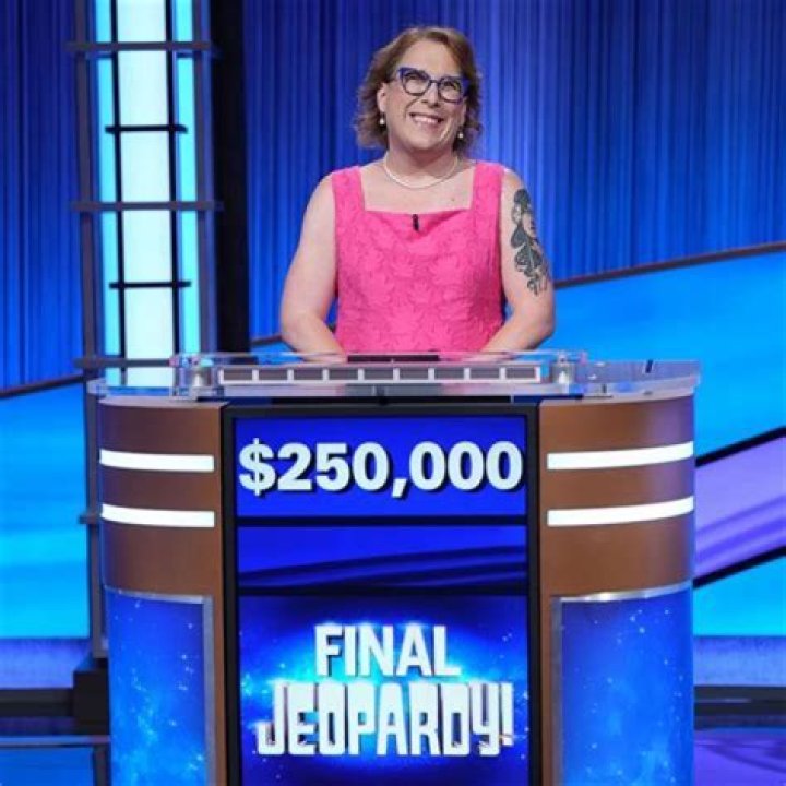 What did ‘Jeopardy!’ winner Amy Schneider do with her $1.4 million prize?