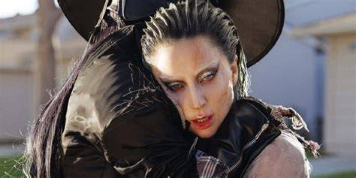 What disease does Lady Gaga have?