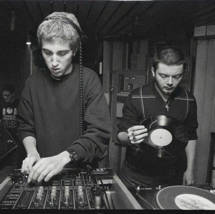 What does Daft Punk look like without helmets?