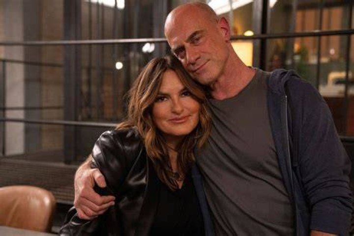 What Episode Do Cassidy And Benson Sleep Together? – Celebrity
