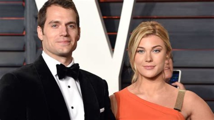 What happened between Henry Cavill and Tara King?