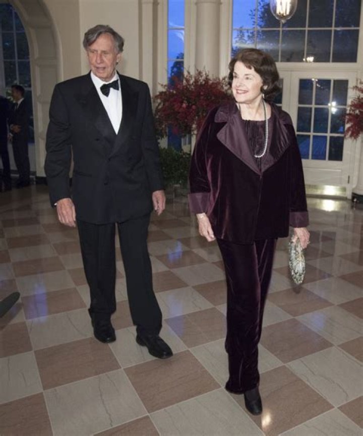 What happened to Dianne Feinstein husband?