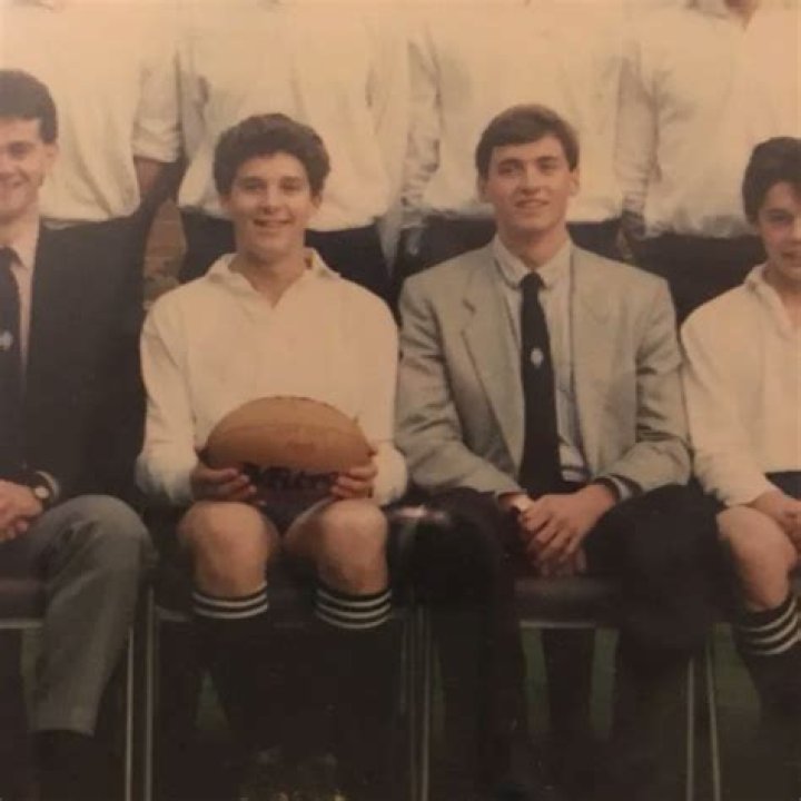 Where did Hugh Jackman go to college and high school? Did Hugh Jackman go to film school?