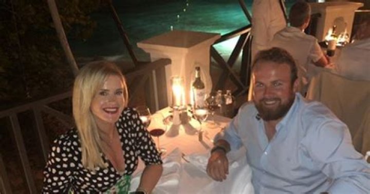 Where does Shane Lowry live?