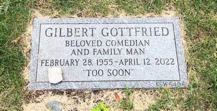 Where is Gilbert Gottfried buried?
