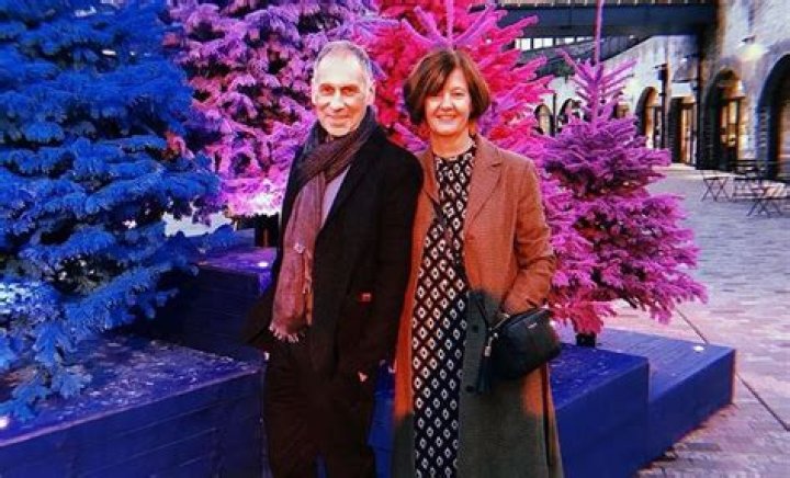 Who are Daisy Edgar-Jones siblings?
