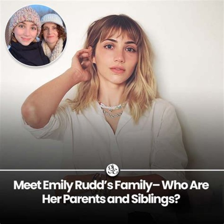 Who are her parents and siblings?