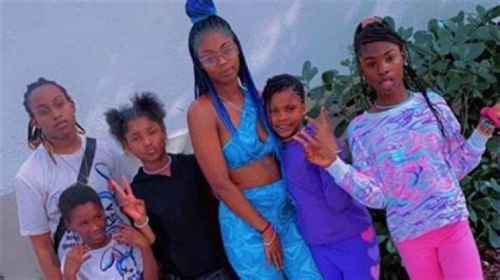 Who are Yung Miami siblings?
