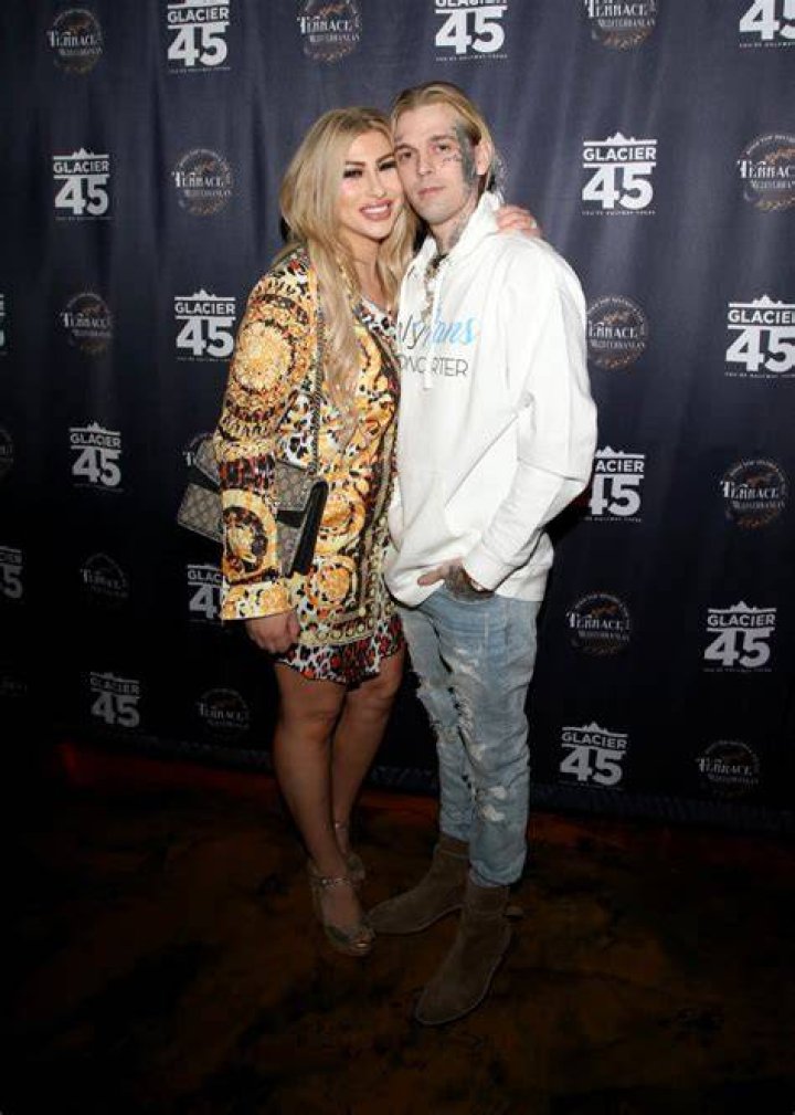 Who is Aaron Carter wife? Was Aaron Carter married to Melanie Martin?