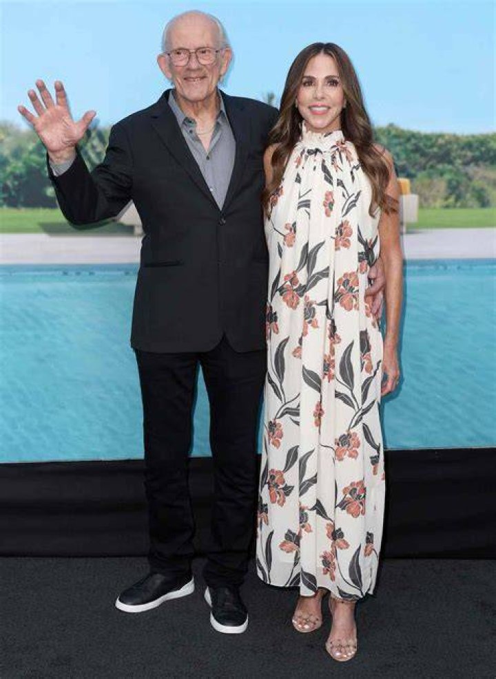 Who is Christopher Lloyd wife Lisa Loiacono?