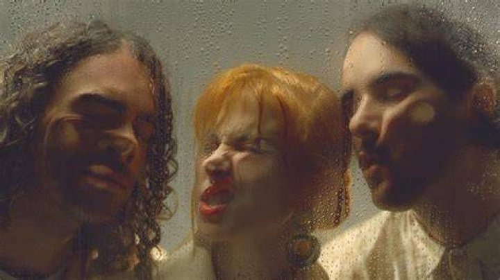 Who is currently in Paramore with Hayley Williams?