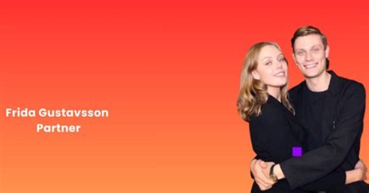Who is Frida Gustavsson husband Hjalmar Rechlin?