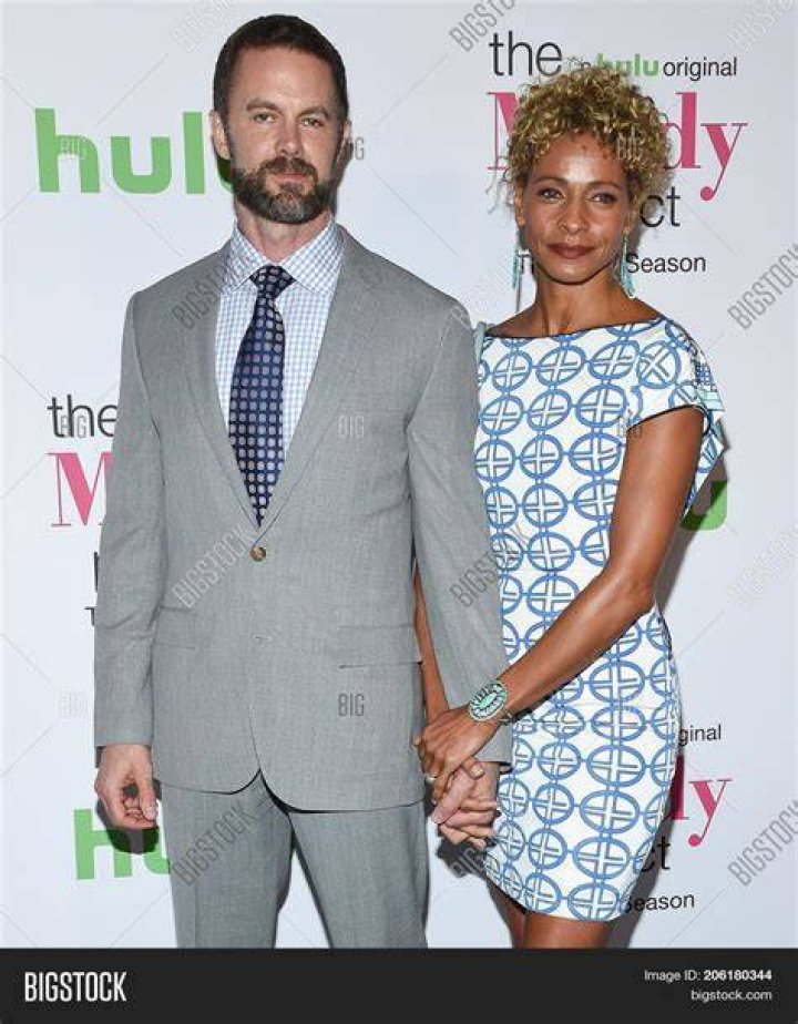 Who is Garret Dillahunt wife Michelle Hurd?