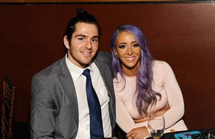 Who is Jenna Marbles' father? Where is the chemist now?