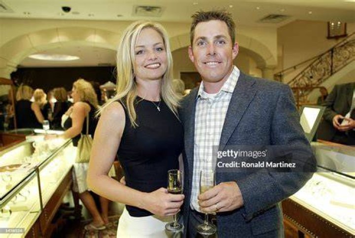 Who is Justin Leonard wife Amanda Leonard?