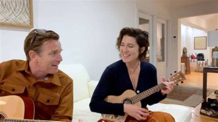 Who is Mary Elizabeth Winstead’s spouse?