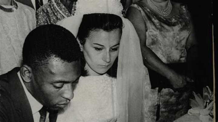 Who is Pelé’s first wife Rosemeri dos Reis Cholbi? Wedding, age gap, children, divorce