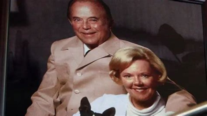 Who is Ray Kroc wife Joan Kroc?