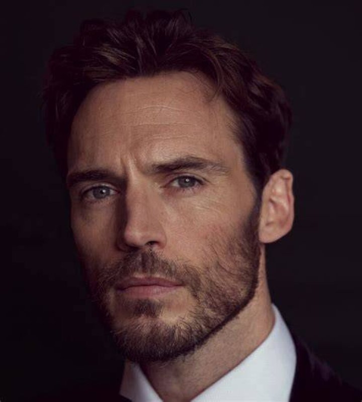 Who is Sam Claflin wife Laura Haddock?