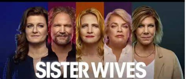 Who is the host of the ‘Sister Wives’ tell-all?
