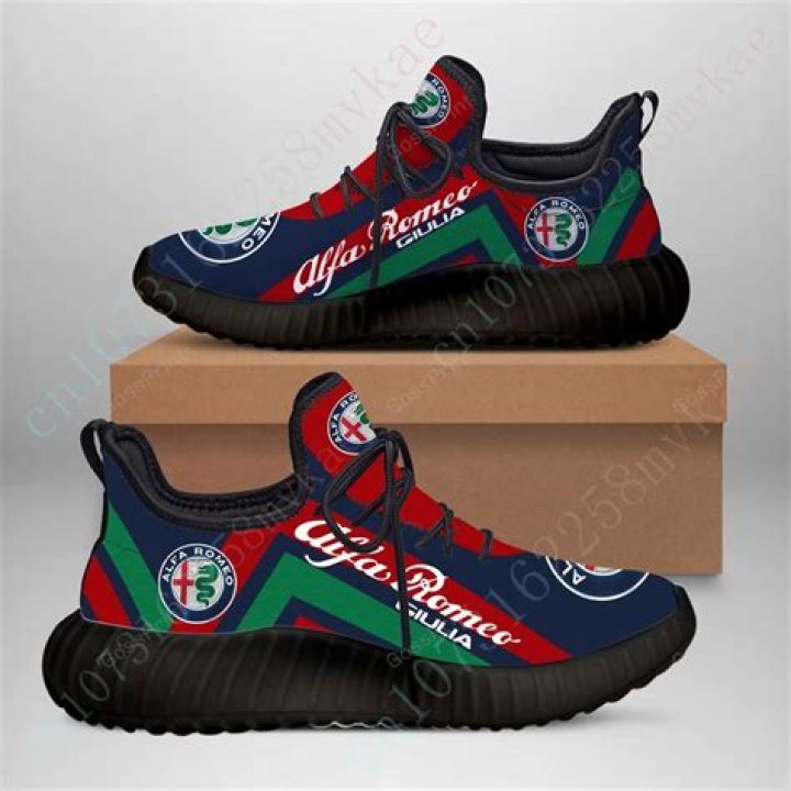 Who Made The Original Romeo Shoes? – Celebrity