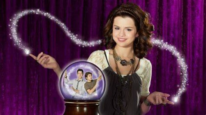 Who’s coming back for the ‘Wizards of Waverly Place’ revival?
