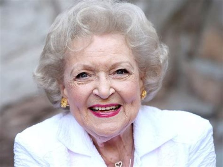 Who will inherit Betty White's fortune?