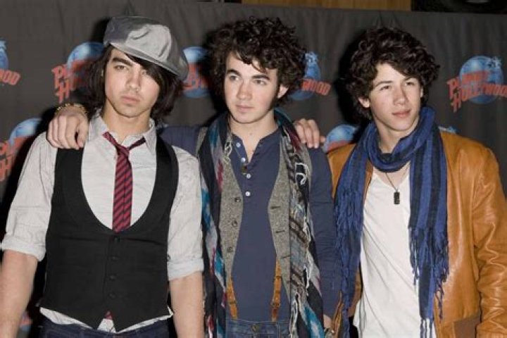 Why Did Jonas Leave Last Man Standing? – Celebrity