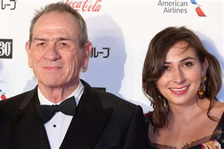Why is Tommy Lee Jones popular in Japan? Why is Tommy Lee Jones in Japanese commercials?